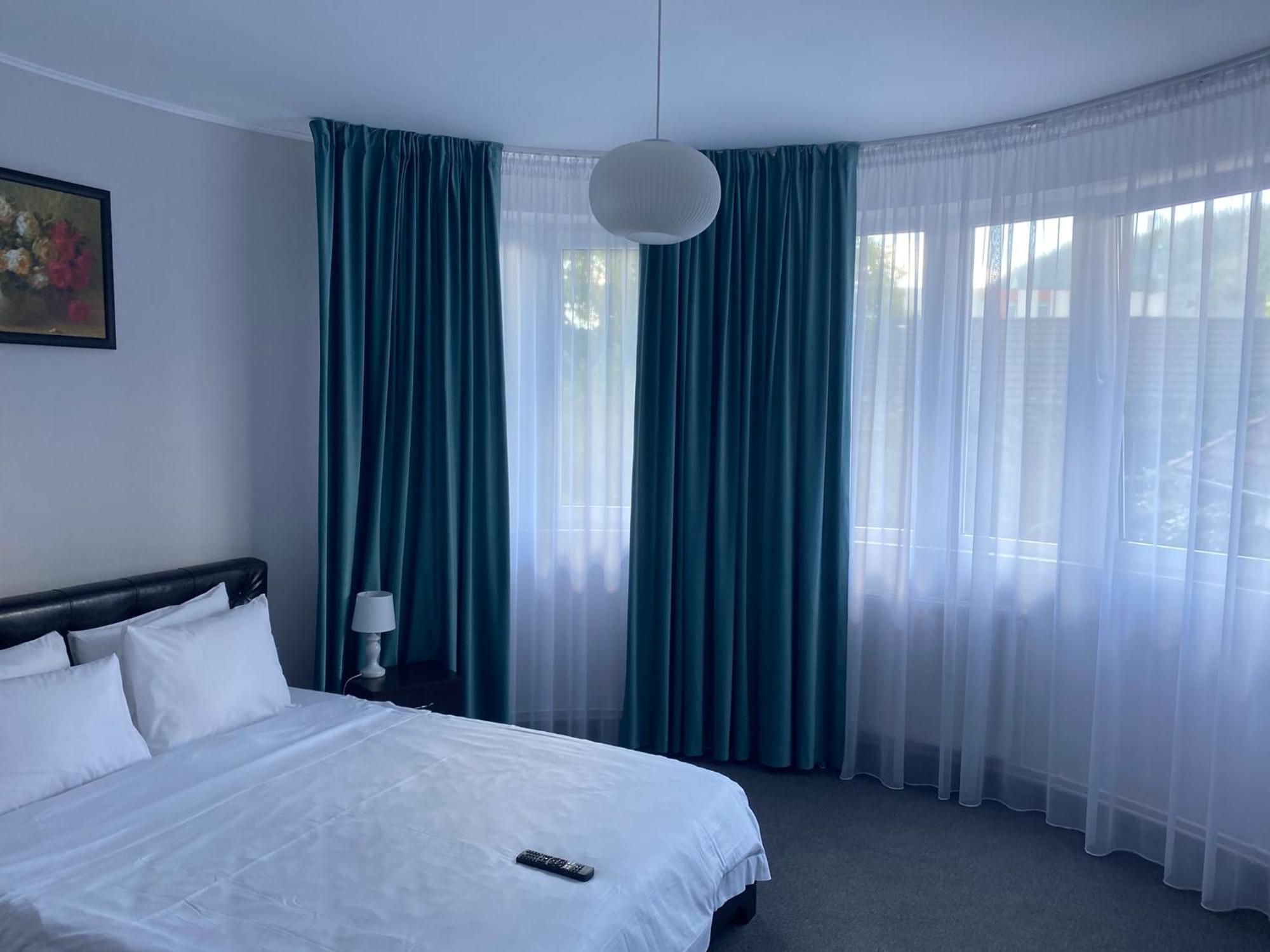 Budux Delux Vila Sacele Exterior photo